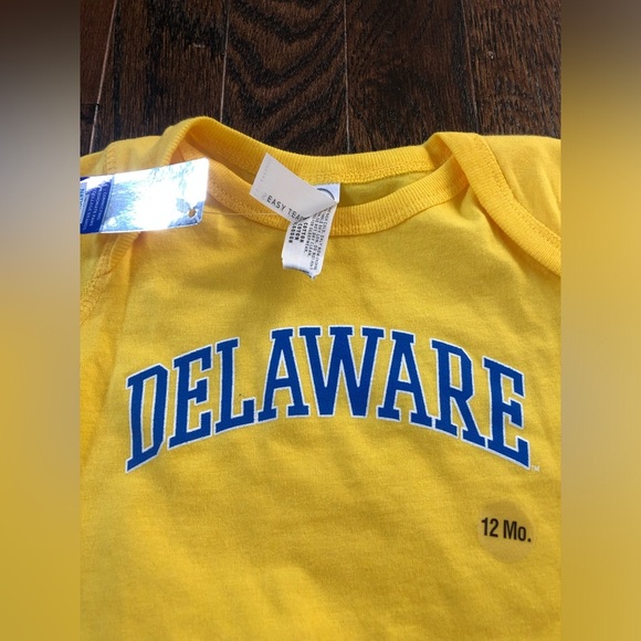 University of Delaware Bright Yellow 12M Gender Neutral One piece - BRAND NEW!! - Picture 2 of 6